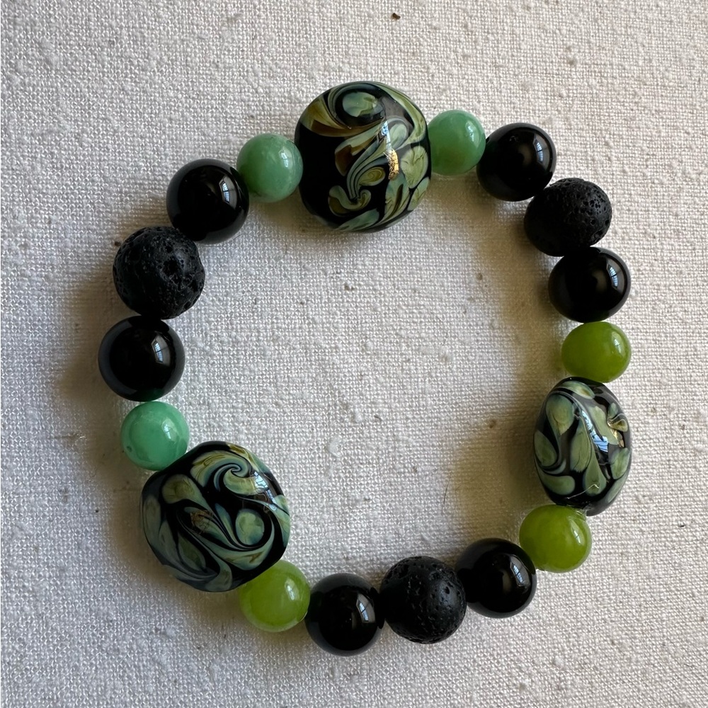 Elegant Hand Made Glass Bead, Green Aventurine and Black Onyx Bead  Bracelet